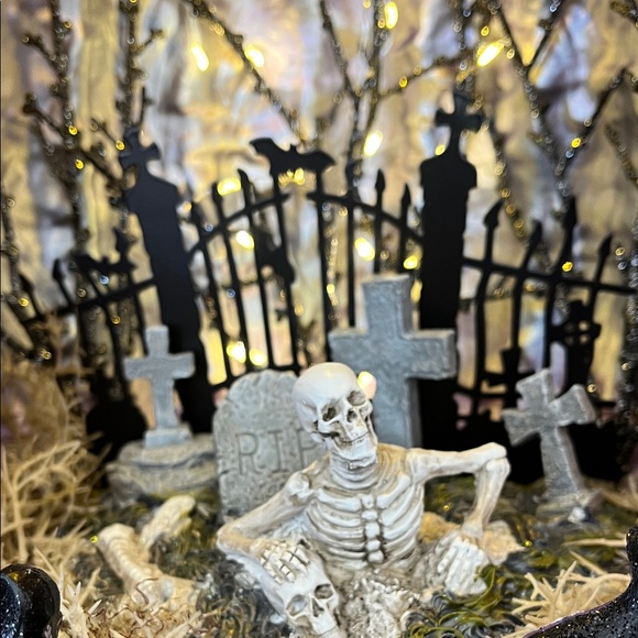 Halloween Light-Up Pumpkin Decoration